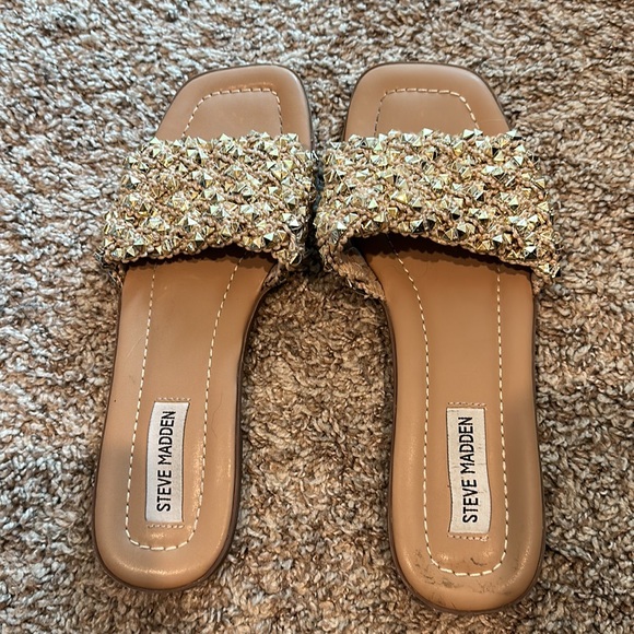 Steve Madden Tan Brown Triangle
Stone Encrusted Rokky Slide Sandals size 7.5 - Picture 2 of 3